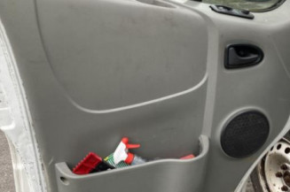 Face avant RENAULT TRAFIC 2