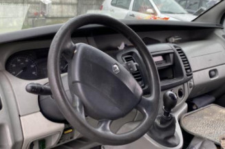 Face avant RENAULT TRAFIC 2