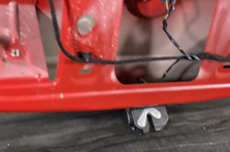 Malle/Hayon arriere OPEL CORSA