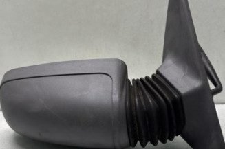 Retroviseur droit PEUGEOT 205