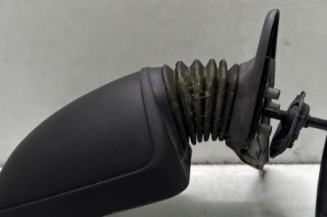 Retroviseur droit PEUGEOT 205