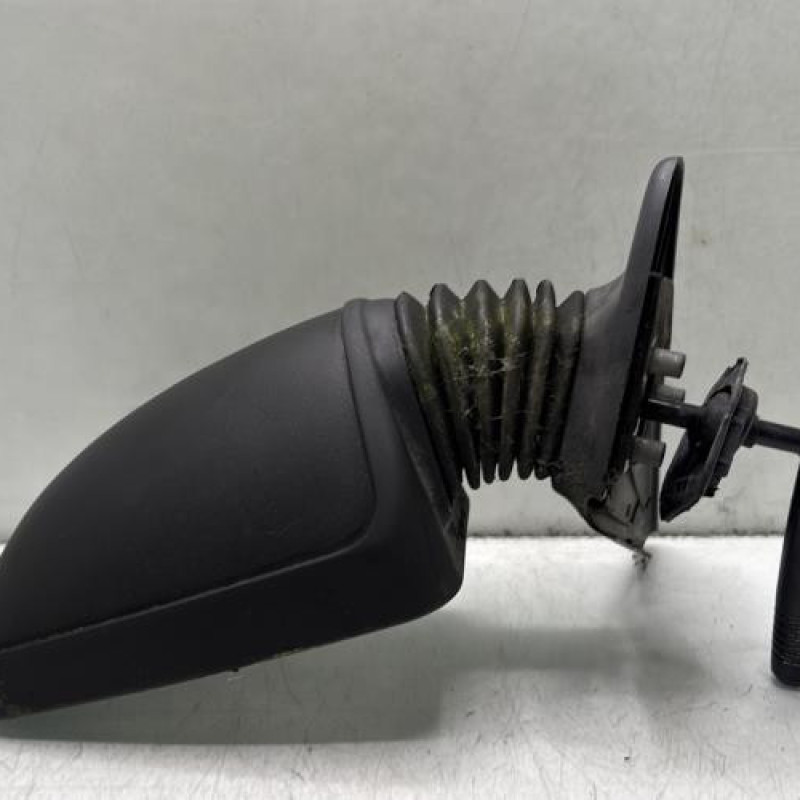 Retroviseur droit PEUGEOT 205 Photo n°3