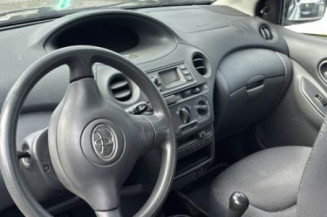 Retroviseur droit TOYOTA YARIS 1