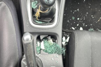 Pretensionneur de ceinture avant gauche RENAULT MEGANE 3