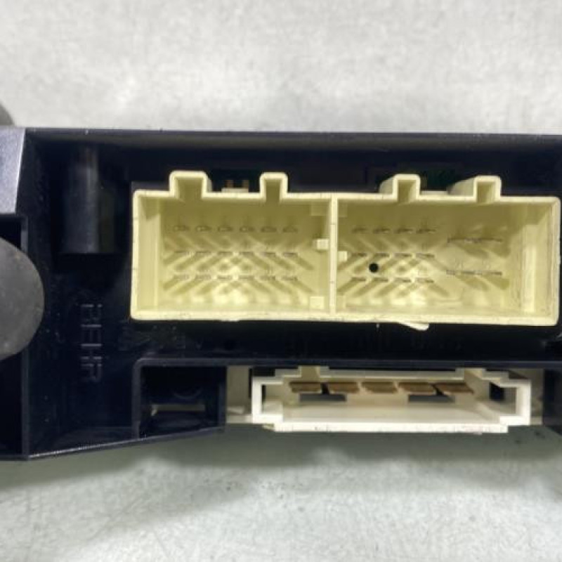 Commande chauffage VOLKSWAGEN POLO 4 Photo n°4