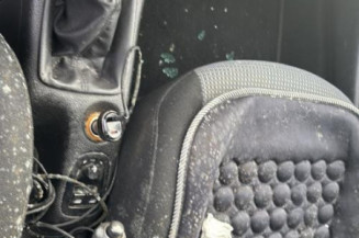 Bras essuie glace arriere PEUGEOT 206