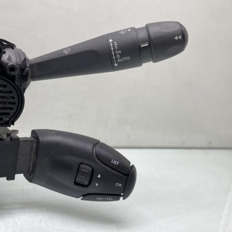 Com (Bloc Contacteur Tournant+Commodo Essuie Glace+Commodo Phare) OPEL VIVARO 3 Photo n°3