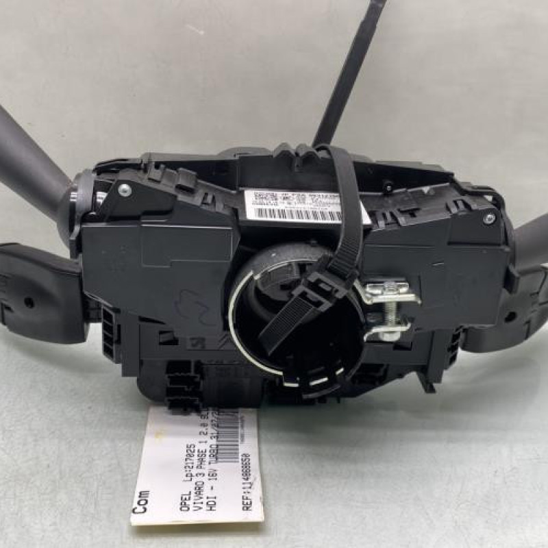 Com (Bloc Contacteur Tournant+Commodo Essuie Glace+Commodo Phare) OPEL VIVARO 3 Photo n°6