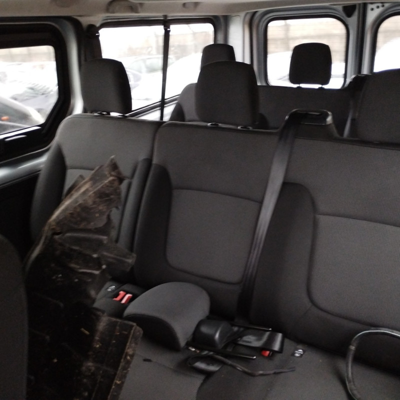 RENAULT TRAFIC 3 COURT PHASE 2 2.0 BLUE DCI - 16V TURBO Photo n°11