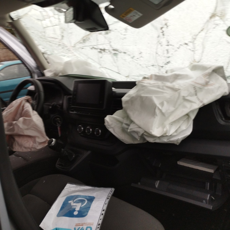 RENAULT TRAFIC 3 COURT PHASE 2 2.0 BLUE DCI - 16V TURBO Photo n°14