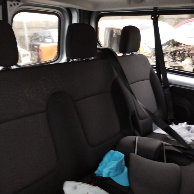 RENAULT TRAFIC 3 COURT PHASE 2 2.0 BLUE DCI - 16V TURBO Photo n°18