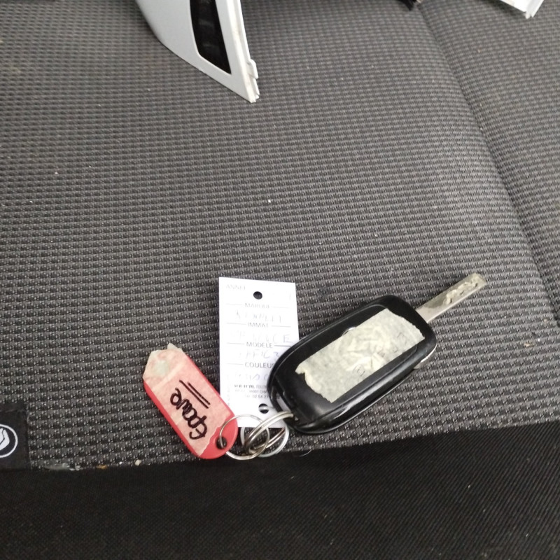 RENAULT TRAFIC 3 COURT PHASE 2 2.0 BLUE DCI - 16V TURBO Photo n°19