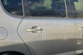 Malle/Hayon arriere PEUGEOT 3008 1