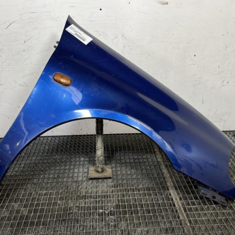 Aile avant droit RENAULT CLIO 2 Photo n°1