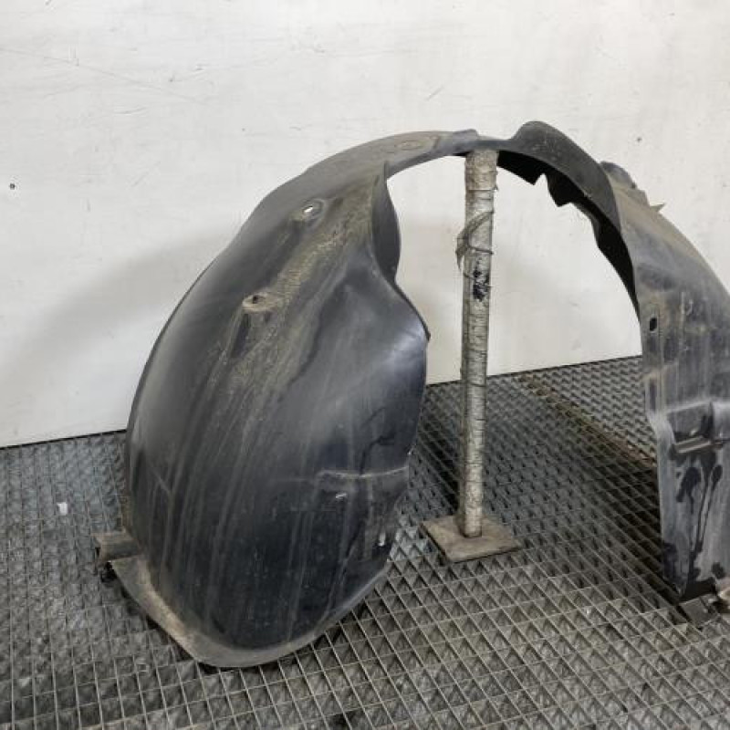 Pare boue avant gauche PEUGEOT 208 1 Photo n°2