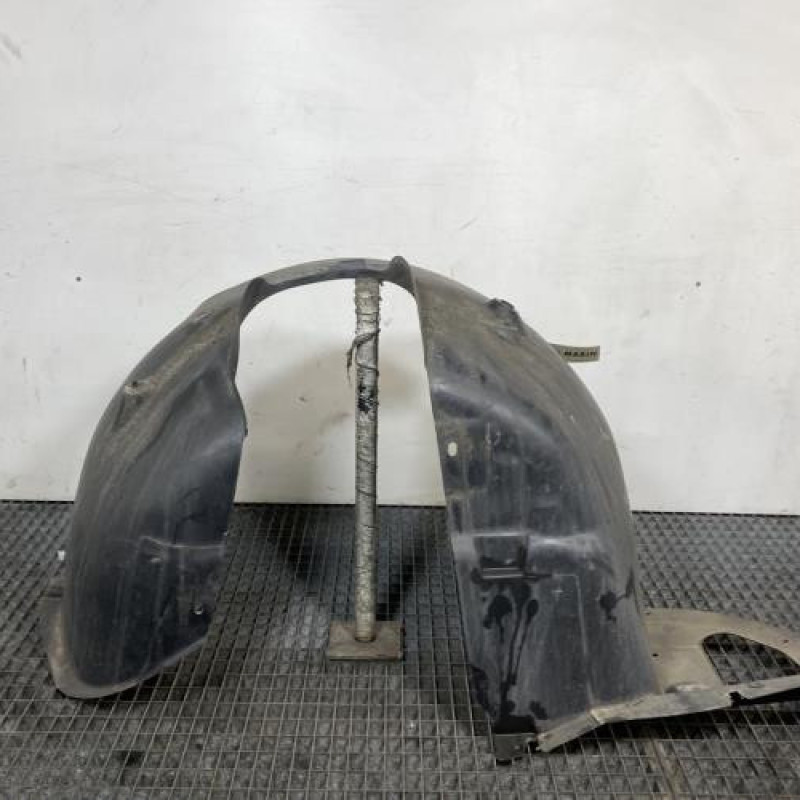 Pare boue avant gauche PEUGEOT 208 1 Photo n°3