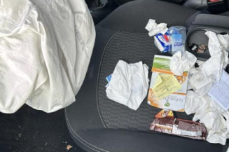 Pare boue avant gauche PEUGEOT 208 1