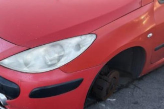 Pare boue avant gauche PEUGEOT 307