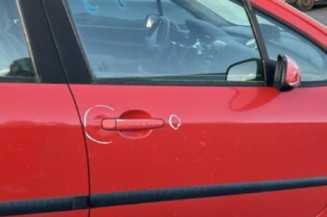 Pare boue avant gauche PEUGEOT 307