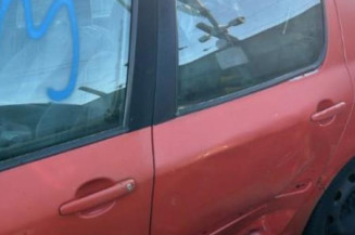 Pare boue avant gauche PEUGEOT 307