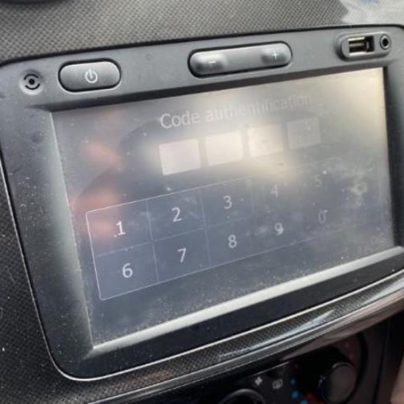 Malle/Hayon arriere DACIA SANDERO 2 Photo n°17