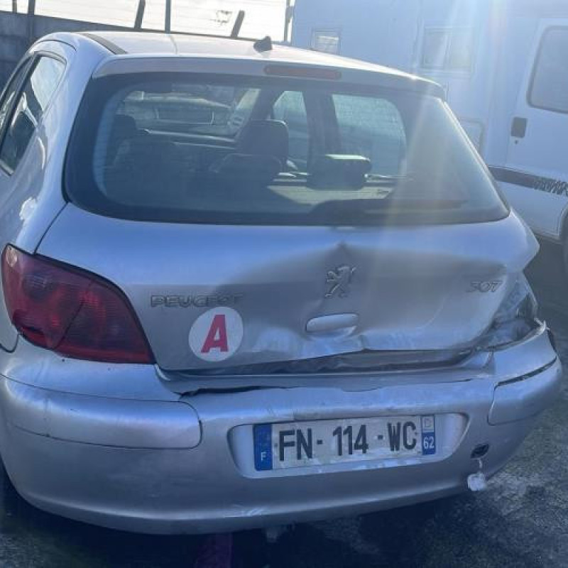 Pare boue avant droit PEUGEOT 307 Photo n°10