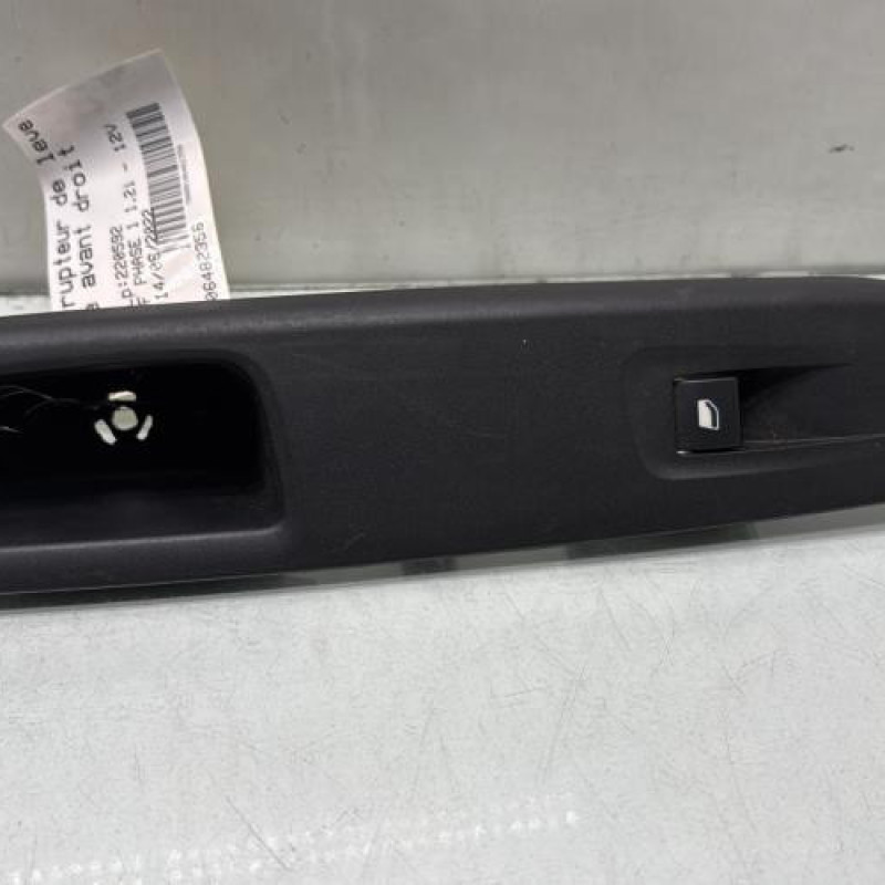 Interrupteur de leve vitre avant droit OPEL CORSA F Photo n°1