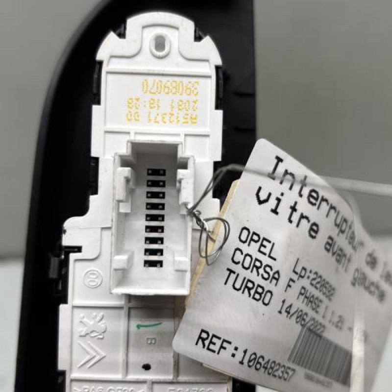 Interrupteur de leve vitre avant gauche OPEL CORSA F Photo n°3