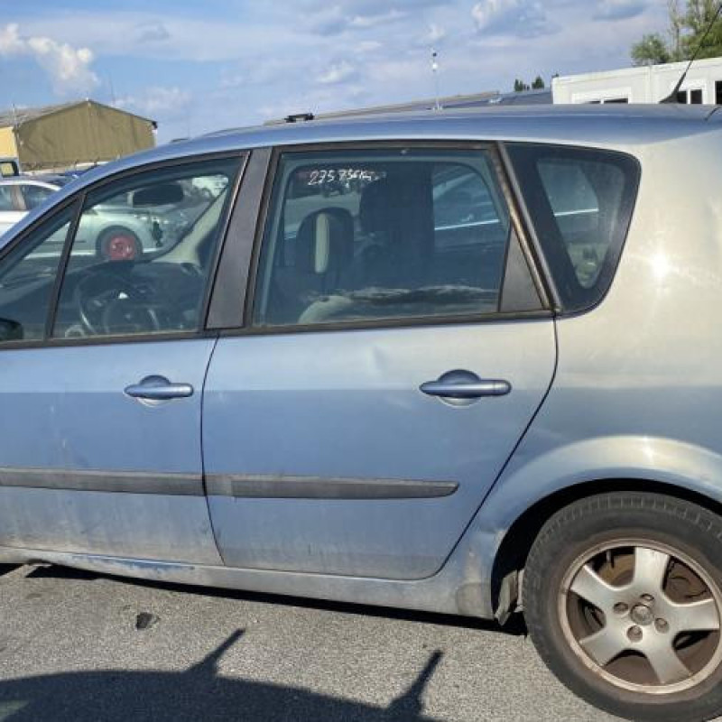 Pare choc arriere RENAULT SCENIC 2 Photo n°13