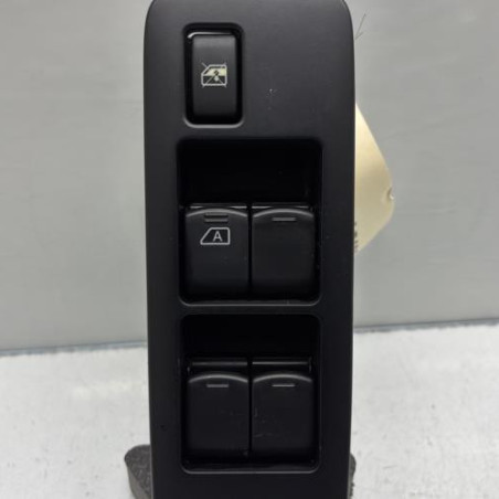 Interrupteur de leve vitre avant gauche NISSAN QASHQAI 1