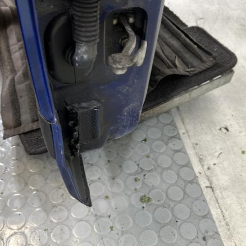 Porte arriere droit RENAULT CLIO 2 Photo n°4