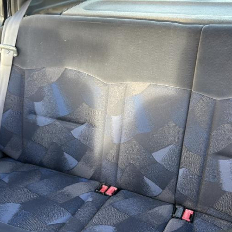 Porte arriere droit RENAULT CLIO 2 Photo n°19