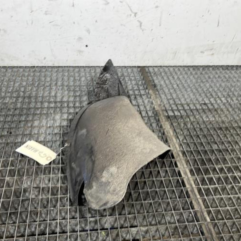 Pare boue arriere droit RENAULT CLIO 2 Photo n°2