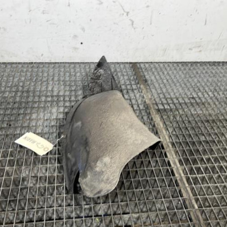 Pare boue arriere droit RENAULT CLIO 2