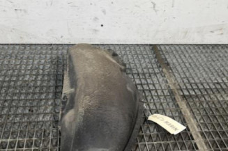 Pare boue arriere droit RENAULT CLIO 2