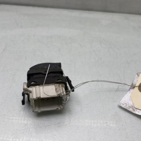 Interrupteur de leve vitre avant droit RENAULT CLIO 2