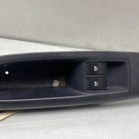 Interrupteur de leve vitre avant gauche RENAULT CLIO 2 Photo n°1