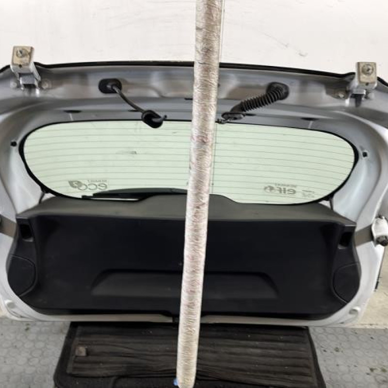 Malle/Hayon arriere RENAULT CLIO 4 Photo n°11