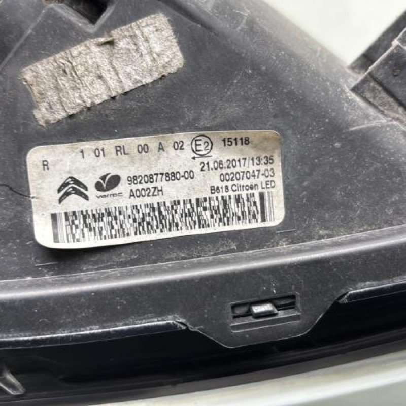 Feu diurne avant droit CITROEN C3 3 Photo n°3