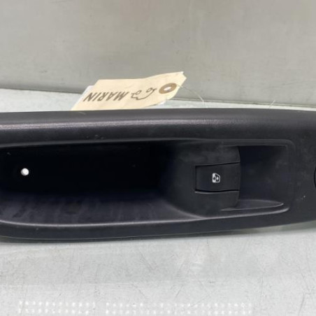 Interrupteur de leve vitre avant droit RENAULT CLIO 2 CAMPUS Photo n°1