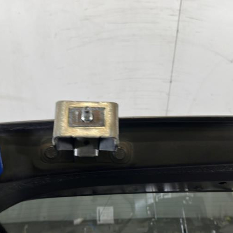 Malle/Hayon arriere PEUGEOT 208 2 Photo n°8