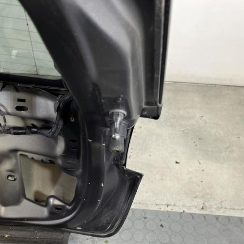 Malle/Hayon arriere PEUGEOT 208 2 Photo n°10