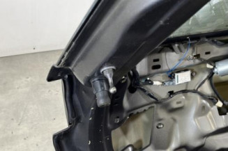 Malle/Hayon arriere PEUGEOT 208 2