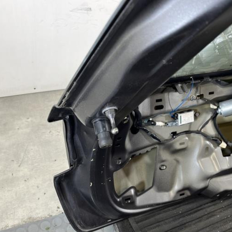 Malle/Hayon arriere PEUGEOT 208 2 Photo n°11