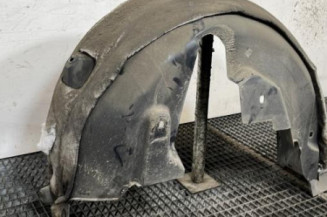 Pare boue arriere droit PEUGEOT 208 2