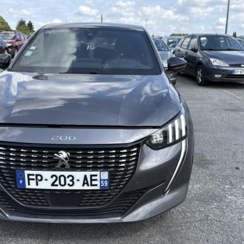 Pare boue arriere droit PEUGEOT 208 2 Photo n°12