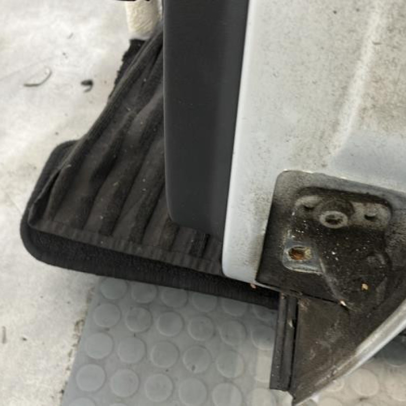 Porte arriere gauche VOLKSWAGEN GOLF 4 Photo n°5