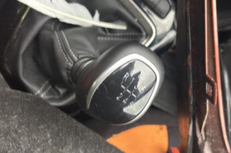 Pretensionneur de ceinture avant droit OPEL CORSA F