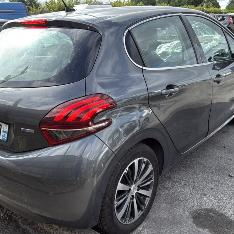 PEUGEOT 208 1 PHASE 2 1.2 VTI - 12V Photo n°3