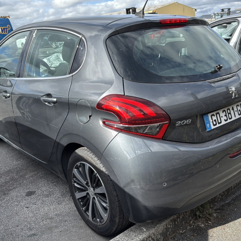 PEUGEOT 208 1 PHASE 2 1.2 VTI - 12V Photo n°4